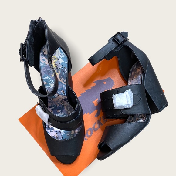 🆕 Qupid New/No Box Black Block Heel Ankle Strap Sandal [Size 8.5] - Picture 2 of 11